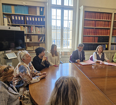 lire et faire lire tribunal toulon fol83
